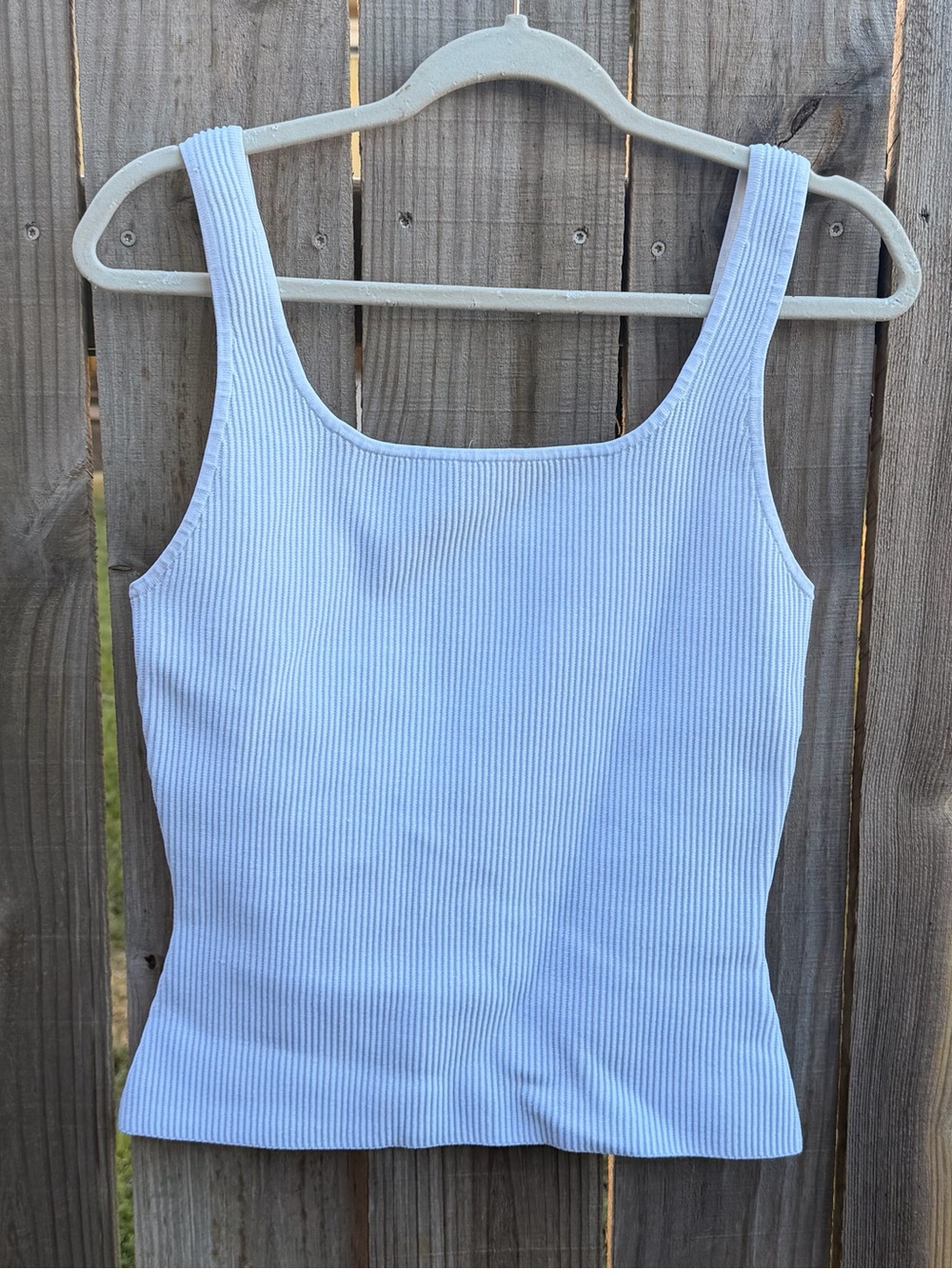 Babaton Ribbed Square-Neck Tank Size L